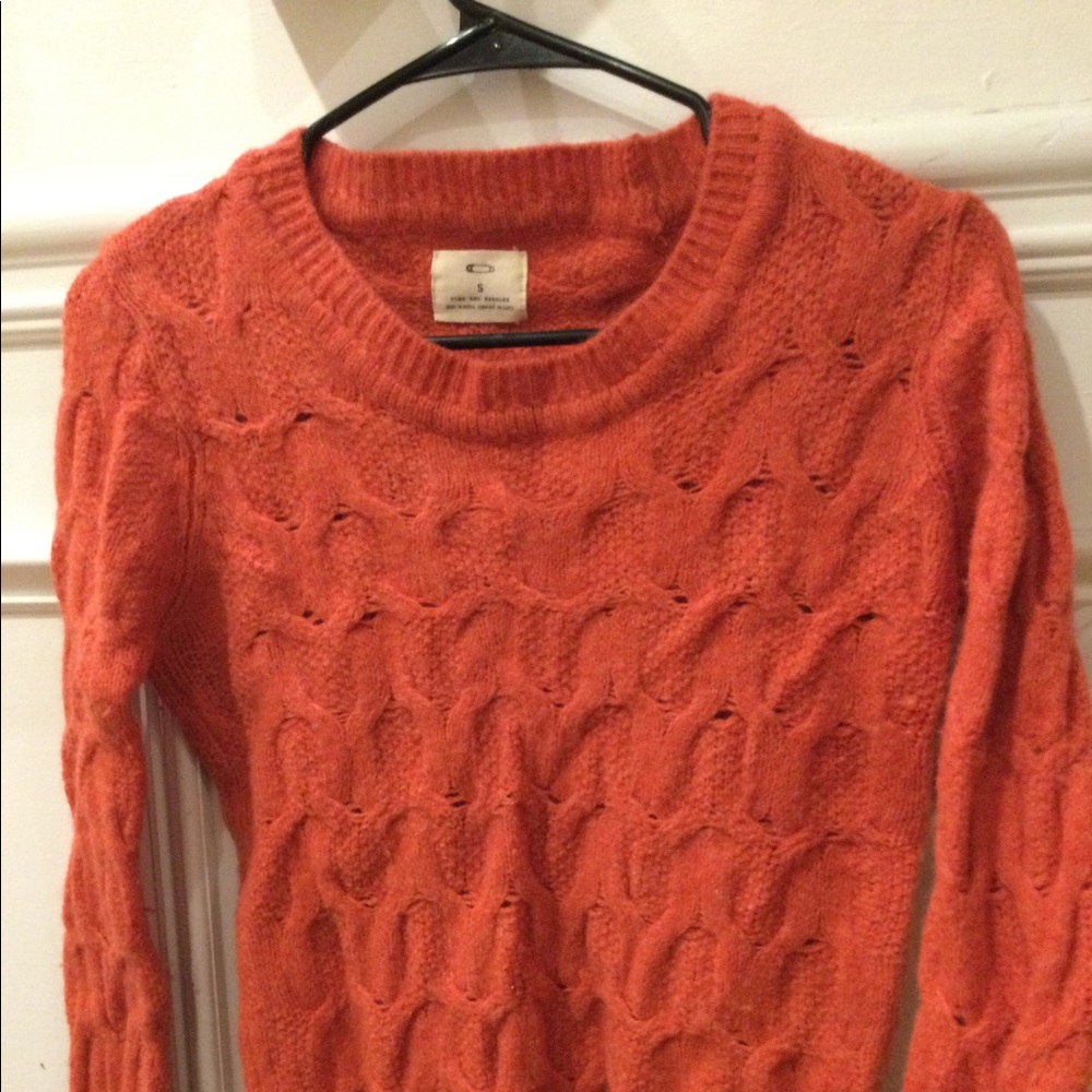 Small Salmon Color Pins And Needles Sweater